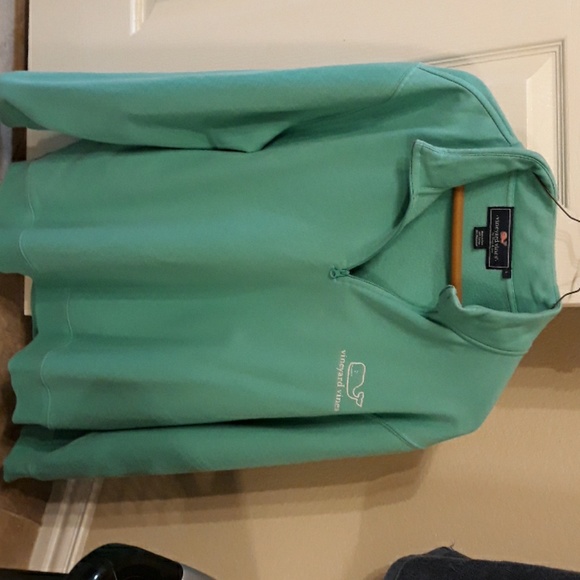 Vineyard Vines Other - Vintage vineyard vines pull over